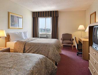 Ramada Fairview Heights Hotel Szoba fotó